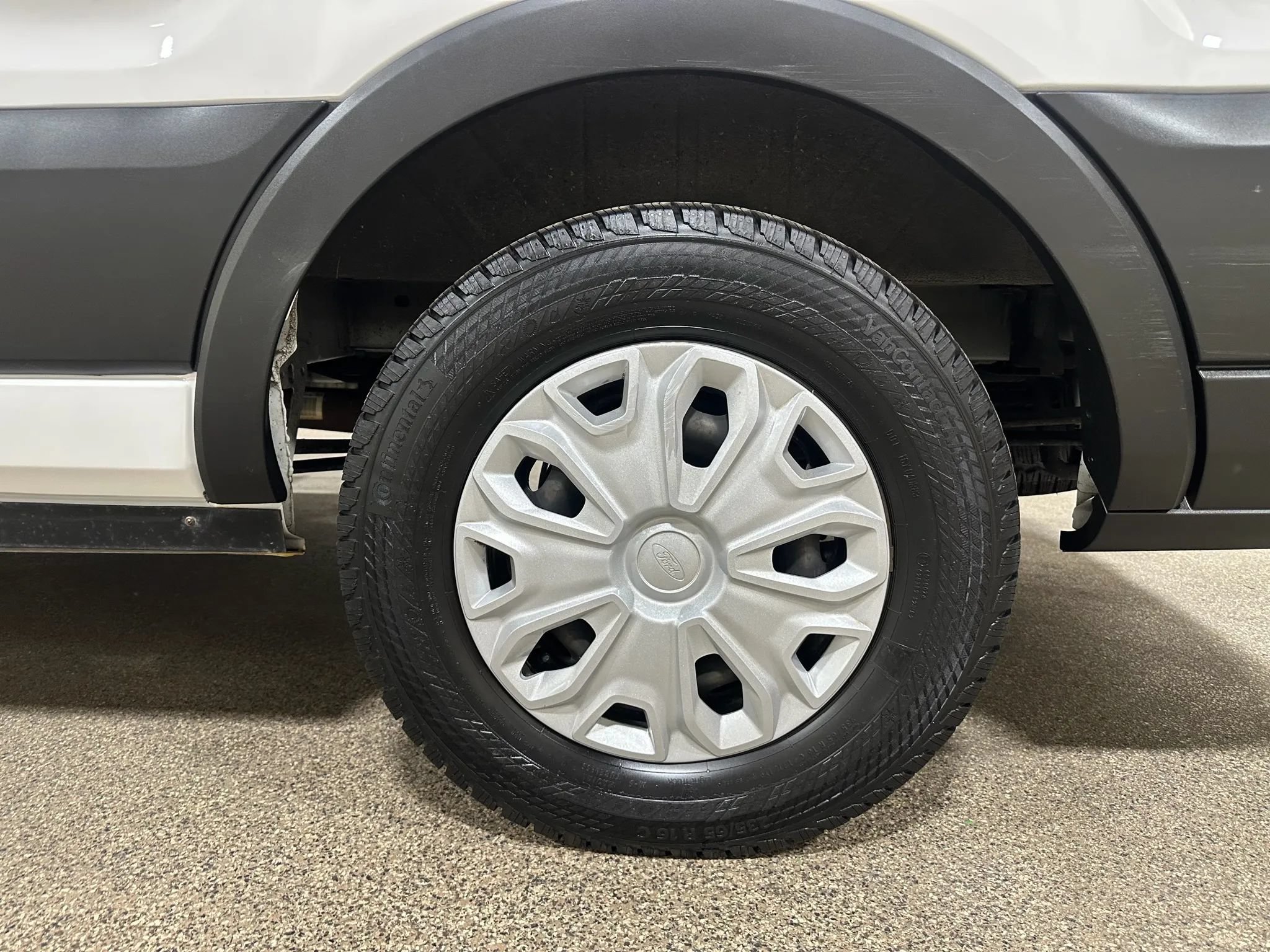 Used 2019 Ford Transit 350 XL RWD image 57