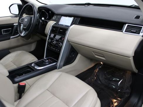 Used 2017 Land Rover Discovery Sport HSE image 27