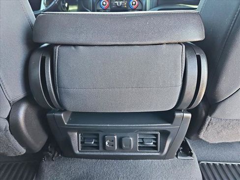 Certified 2021 Chevrolet Silverado 1500 LT RWD image 24