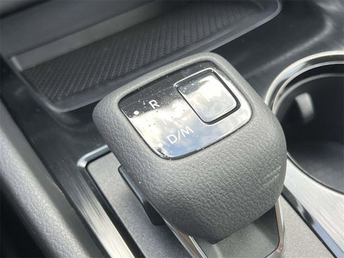 Certified 2023 Nissan Rogue SV image 15