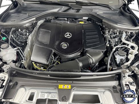 Used 2025 Mercedes-Benz GLC 350e 4MATIC image 32