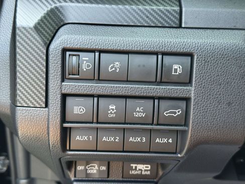 Used 2025 Toyota 4Runner TRD Pro AWD/4WD image 36
