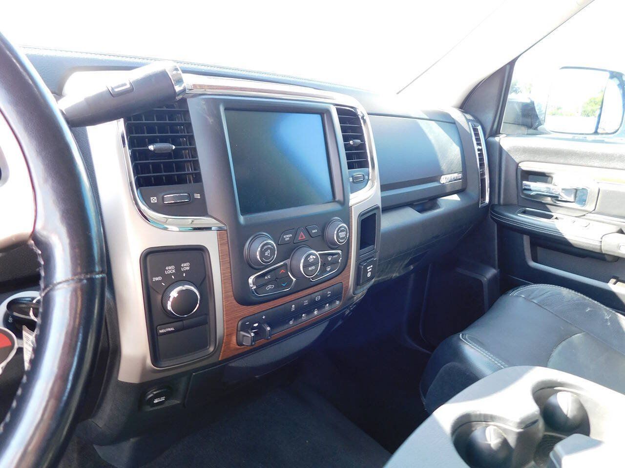 Used 2014 RAM 2500 Laramie AWD/4WD image 30