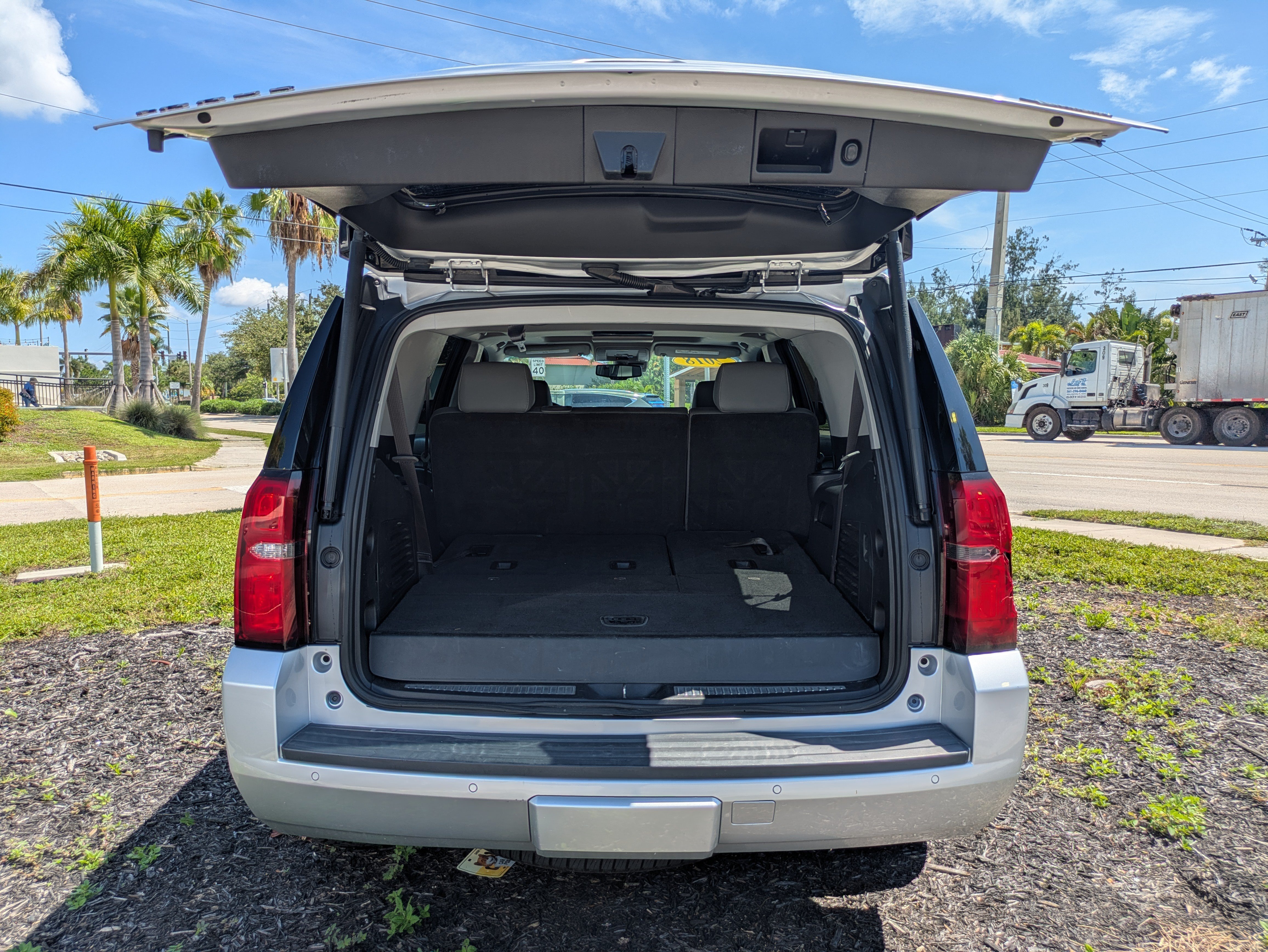 Used 2018 Chevrolet Tahoe LT RWD image 34