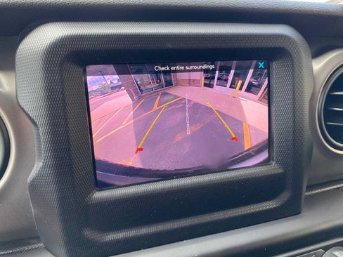 Used 2019 Jeep Wrangler Sport AWD/4WD image 20