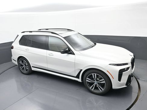 New 2027 BMW X7 M60i AWD/4WD image 30