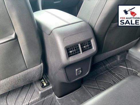 Used 2024 Chevrolet Equinox RS w/ LPO, Floor Liner Package image 17