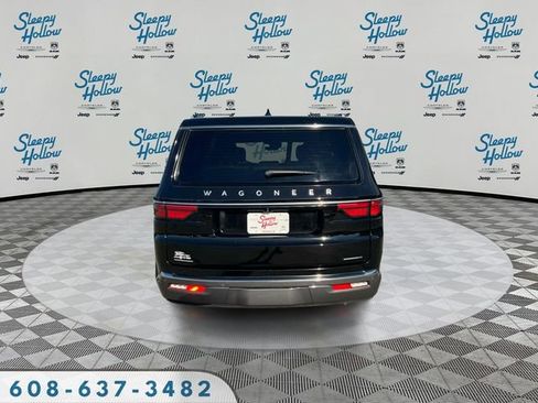 Used 2022 Jeep Wagoneer Series III w/ Flexible Seating Group AWD/4WD image 6