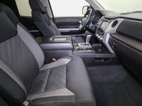 Used 2016 Toyota Tundra SR5 image 16