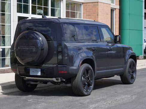 Used 2026 Land Rover Defender 110 S AWD/4WD image 6