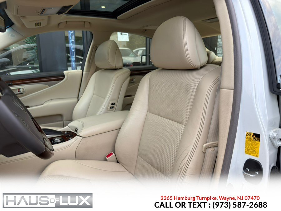 Used 2013 Lexus LS 460 AWD w/ Comfort Pkg image 7