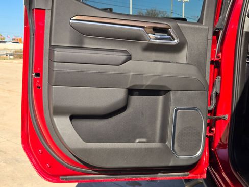 Used 2023 Chevrolet Silverado 1500 LT Trail Boss w/ Protection Package image 15