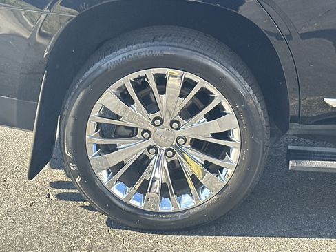 Certified 2021 GMC Yukon Denali w/ Denali Premium Package image 18