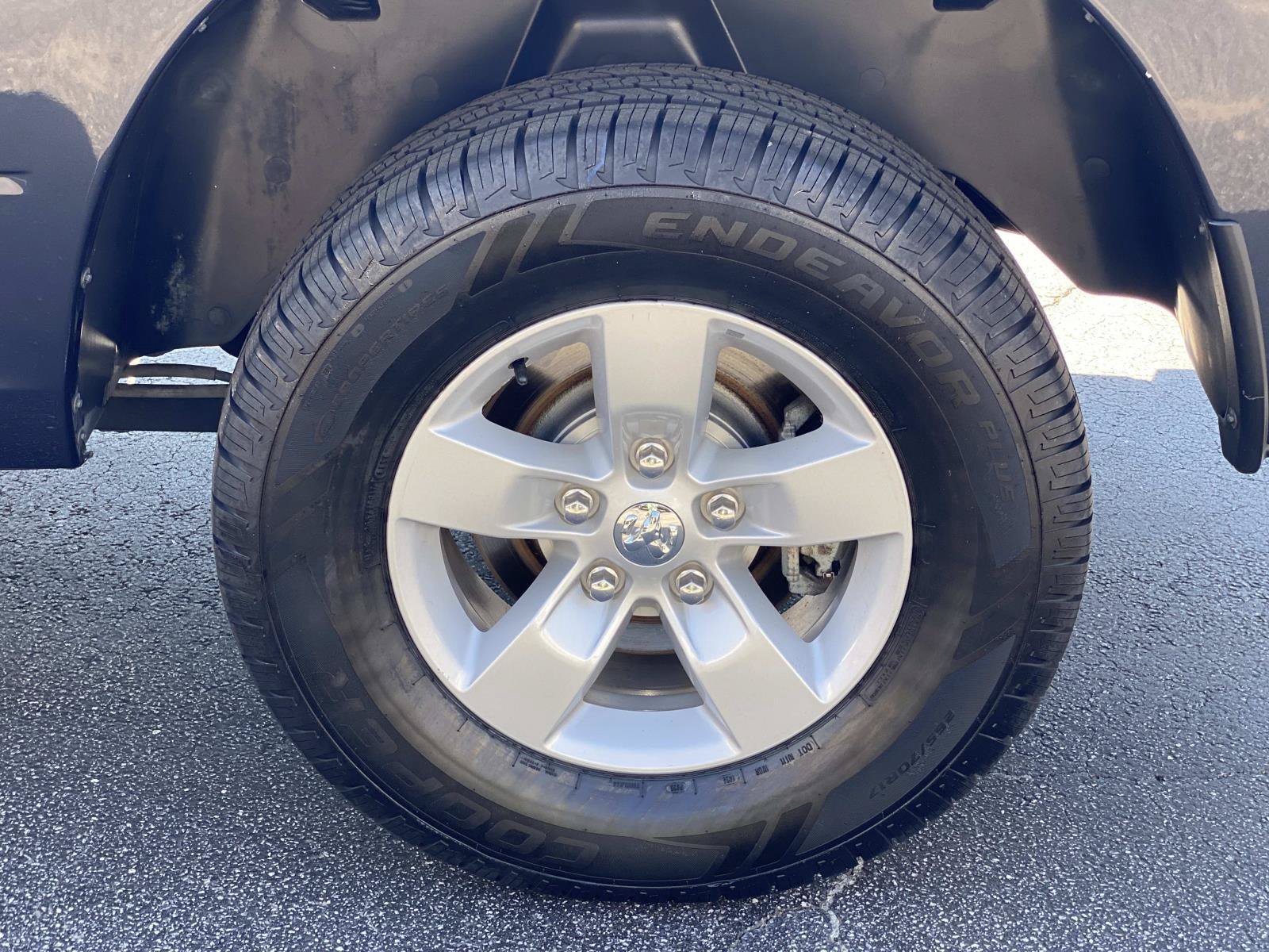 Used 2021 RAM 1500 Classic SLT AWD/4WD image 16
