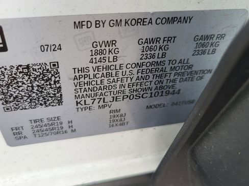 Used 2025 Chevrolet Trax RS image 34