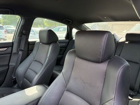 Used 2019 Honda Accord Sport image 17