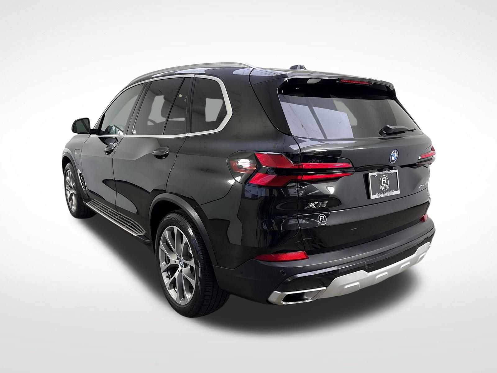 Used 2024 BMW X5 xDrive50e AWD/4WD image 32