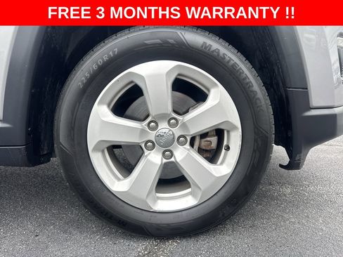 Used 2019 Jeep Compass Latitude w/ Popular Equipment Group FWD image 10