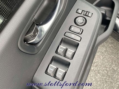 Used 2023 Honda Pilot Elite image 18