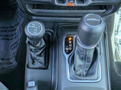 New 2026 Jeep Gladiator Sport AWD/4WD image 26