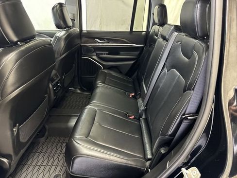 Used 2023 Jeep Grand Cherokee 4WD 4xe w/ Luxury Tech Group II image 13