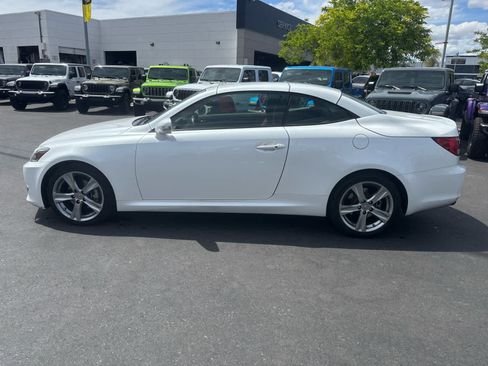 Used 2015 Lexus IS 250C w/ Navigation System Package image 8