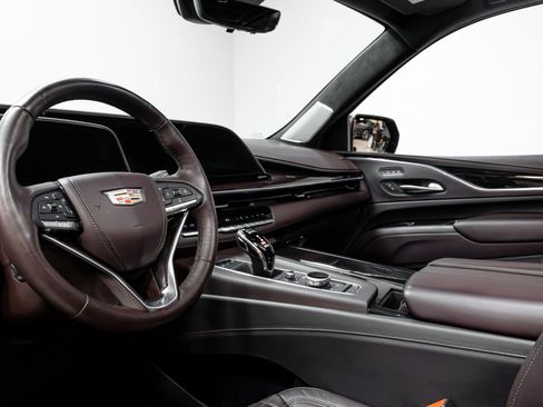 Used 2022 Cadillac Escalade Sport Platinum image 6