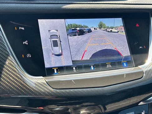 Used 2024 Cadillac XT6 Sport w/ Technology Package AWD/4WD image 34