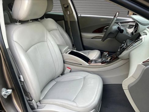 Used 2011 Buick LaCrosse CXL w/ Driver Confidence Package AWD/4WD image 27
