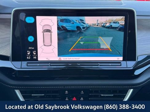 Certified 2024 Volkswagen Atlas SE image 39