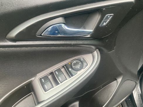 Used 2017 Chevrolet Malibu LS image 14