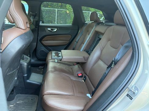 Used 2024 Volvo XC60 T8 Plus w/ Protection Package Premier AWD/4WD image 22