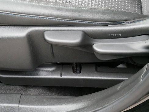 Used 2024 Chevrolet Trax LT image 15