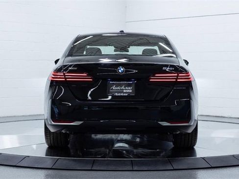 New 2026 BMW 530i xDrive w/ Premium Package image 10