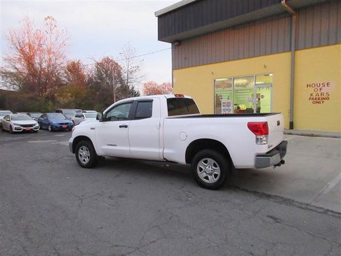Used 2010 Toyota Tundra 4x4 Double Cab image 3