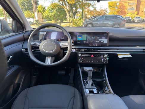 New 2026 Hyundai Tucson SEL image 18