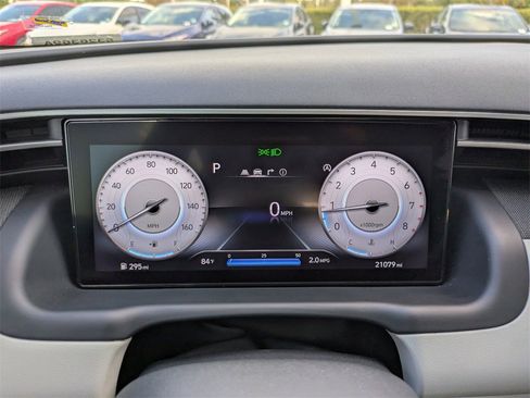 Used 2023 Hyundai Tucson Limited image 3