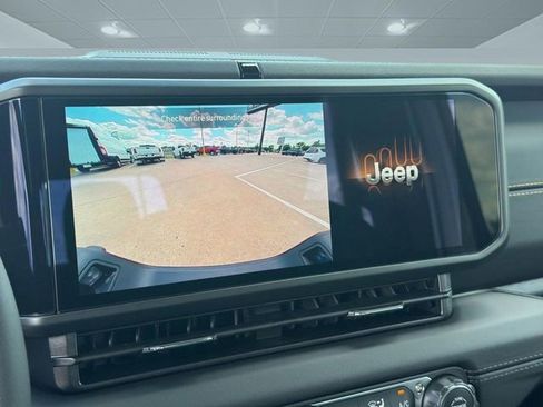 New 2026 Jeep Gladiator Sport AWD/4WD image 23