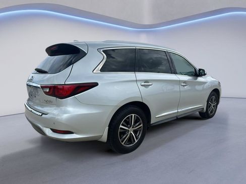 Used 2019 INFINITI QX60 Luxe w/ Essential Package FWD image 6