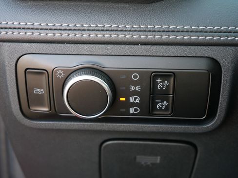 Used 2024 Ford Mustang Premium image 26