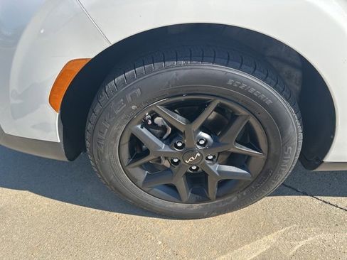 Used 2022 Kia Soul S image 25