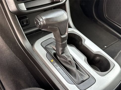 Used 2020 Chevrolet Colorado LT image 13