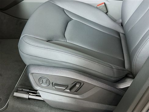 New 2026 Audi Q7 3.0T Premium Plus image 9