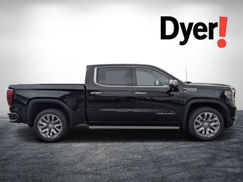 Used 2025 GMC Sierra 1500 Denali w/ Denali Reserve Package AWD/4WD image 2