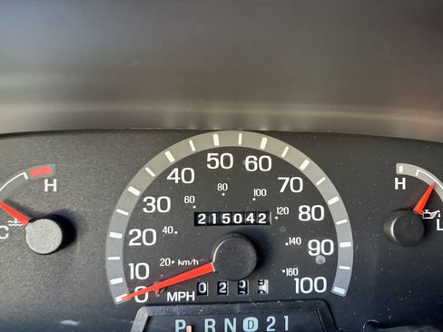 Used 2003 Ford E-150 and Econoline 150 image 26