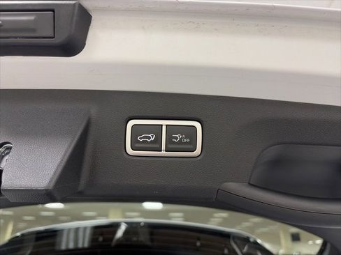 Used 2024 Kia Sorento SX Prestige w/ Olive Brown Leather Package image 12