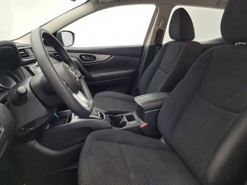 Used 2019 Nissan Rogue Sport S image 17