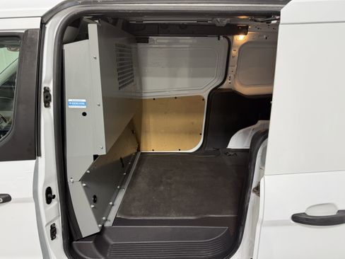 Used 2016 Ford Transit Connect XLT FWD image 15