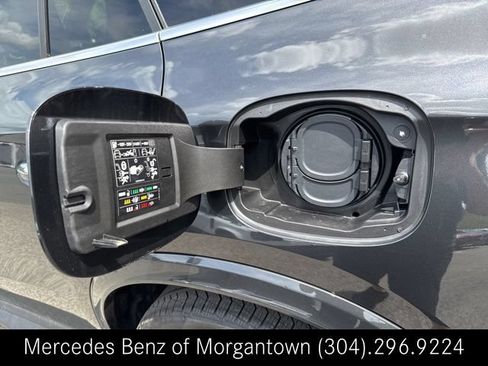 New 2025 Mercedes-Benz GLC 350e 4MATIC image 8