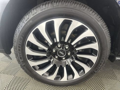 Used 2022 Lincoln Navigator Black Label AWD/4WD image 34
